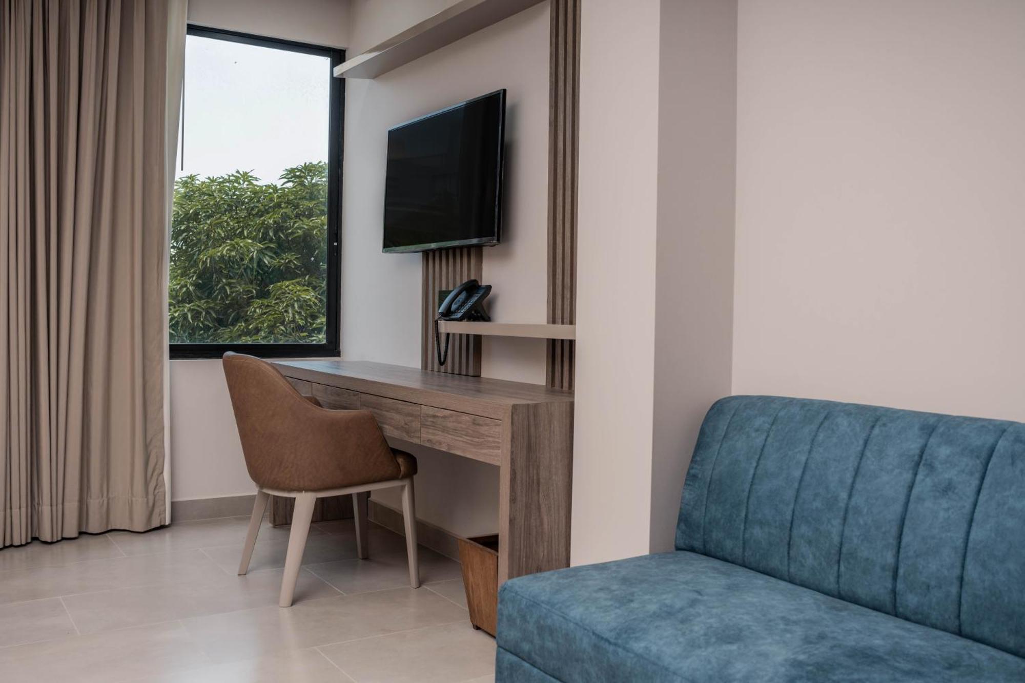 Amari Living Suites Баранкила Екстериор снимка