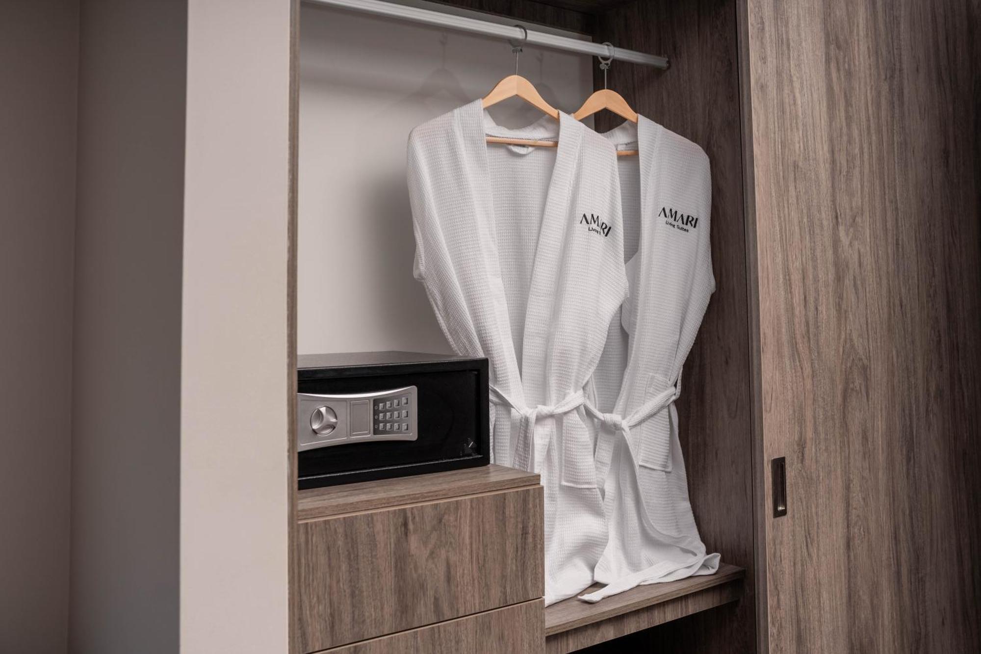 Amari Living Suites Баранкила Екстериор снимка
