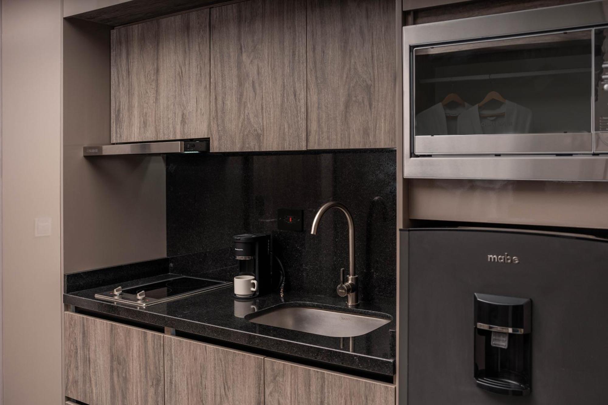 Amari Living Suites Баранкила Екстериор снимка